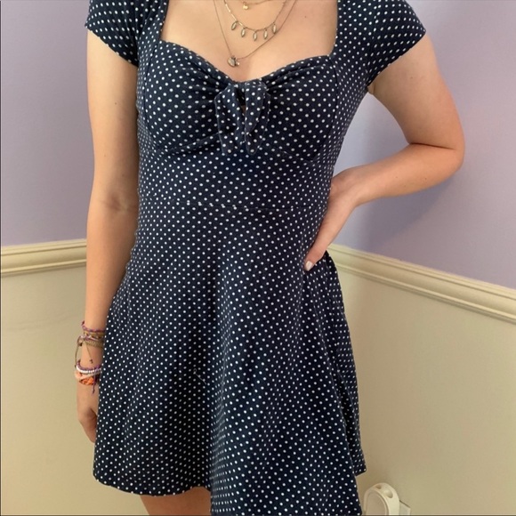 Forever 21 Dresses & Skirts - Polka dot dress from Forever 21. Size: small